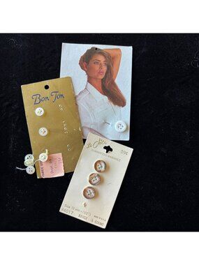 Vintage Sewing Buttons Assortment Bon Ton Le Chic Gitano Beige White 80s Fashion
